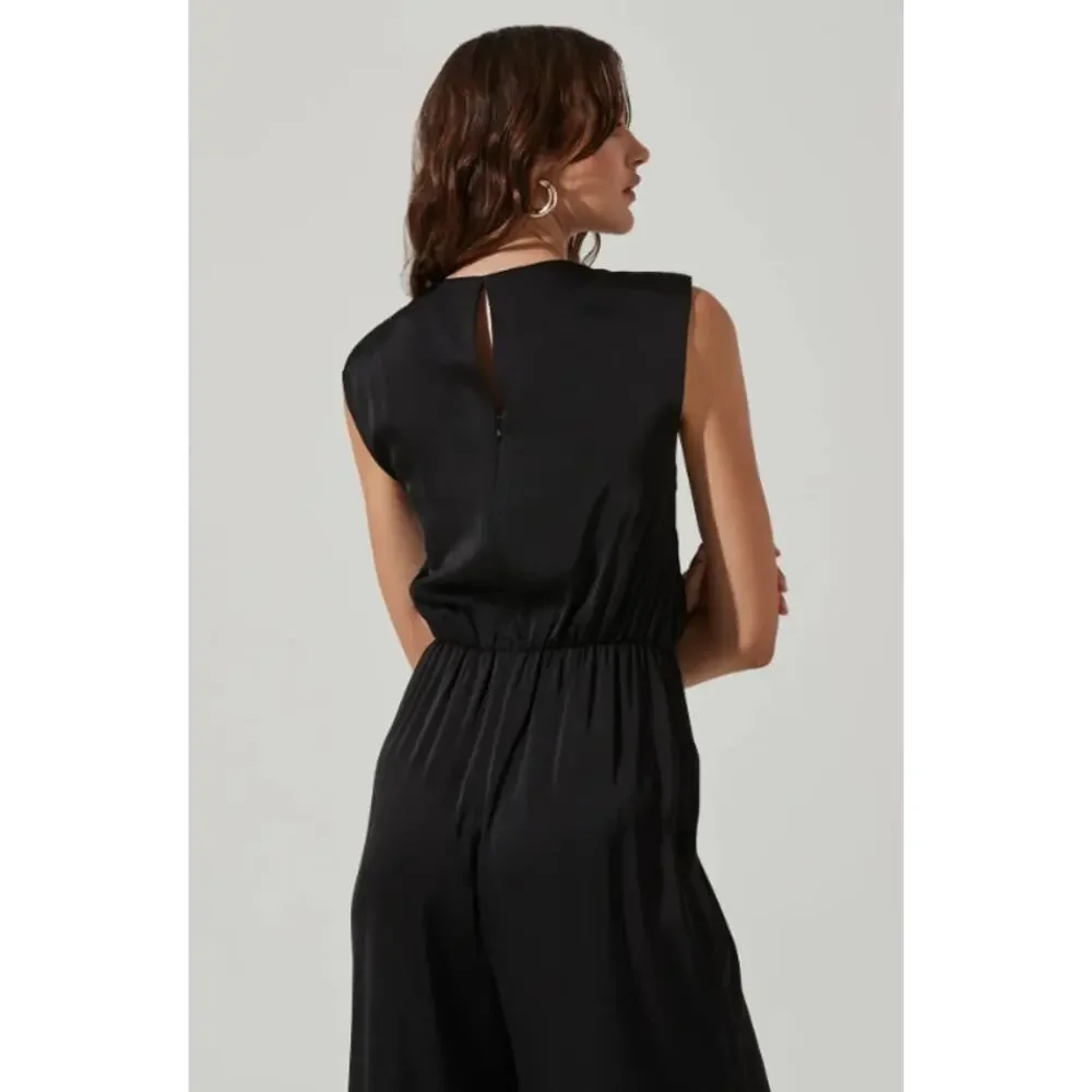 ASTR The Label Inverted Pleat Neck Sleeveless Wide Leg Jumpsuit Black Size S NWT